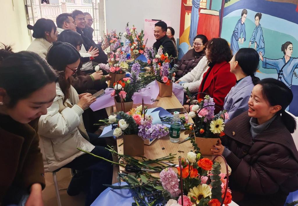 活动现场.png